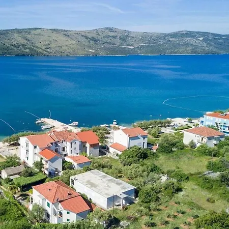 Cosy In Villa Trogir